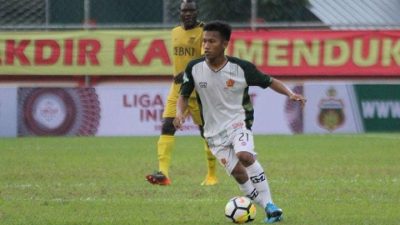 Pesepak Bola Profesional Asal Sulteng
