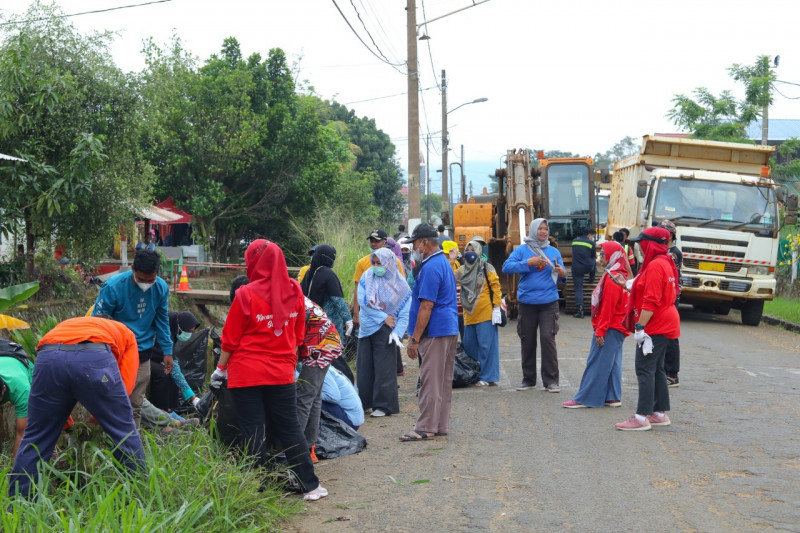 Program Bersih Lingkungan PT Vale