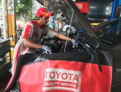 Teknisi Kalla Toyota Siap Berikan Layanan Service di Jalur Mudik Makassar-Parepare
