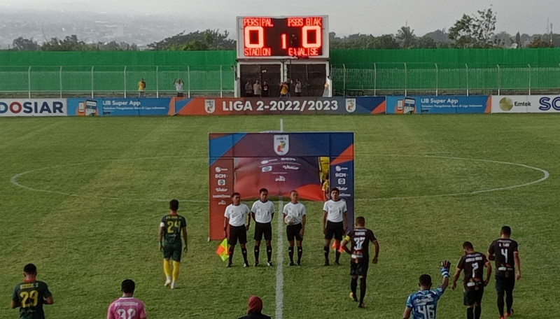 Liga 2 Ditunda