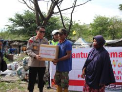 Kapolresta Palu Bagi-bagi Bansos ke Masyarakat Kurang Mampu dan Pemulung