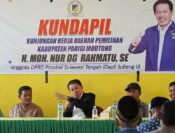 Nur Rahmatu Kunjungan Dapil di Kayuboko Parigi Barat