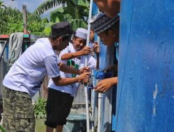 Peduli Pendidikan, Santri Dukung Ganjar Gotong Royong Perbaiki MCK Ponpes Sabilillah di Palu