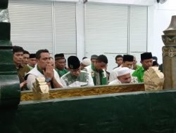 Dampingi Sandiaga Uno Ziarah Makam Guru Tua, Amat Banjir: Beri Semangat Baru Bagi Kader