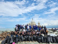 Mahasiswa Kesmas Untad Palu Lakukan Aksi Lawan Ancaman Sampah Plastik