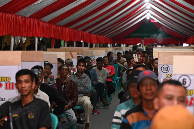 Lomba domino berhadiah mobil