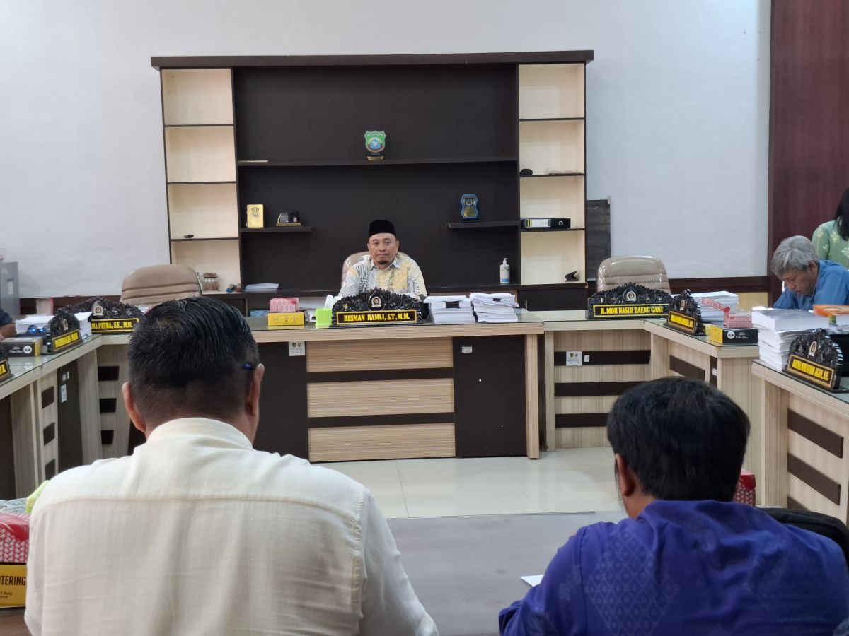 Komisi B dprd kota palu