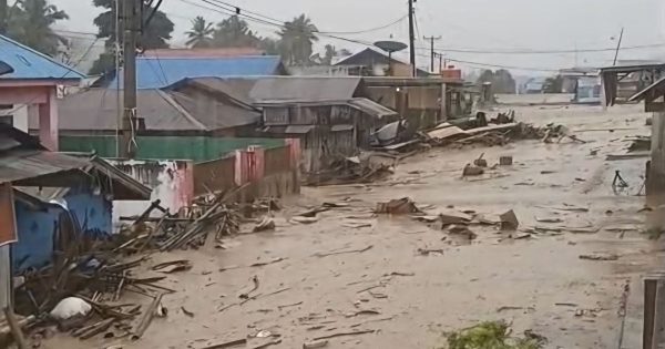 Banjir di desa wombo