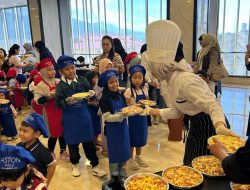 Aston Palu Hadirkan Keseruan Kids Cooking Class, Anak-anak Antusias Berkreasi Membuat Pizza 
