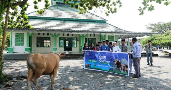 Huabao Indonesia Salurkan 17 Hewan Kurban untuk Warga Sekitar Lingkar Industri