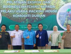 OJK dan TPAKD Sulteng Latih Pelaku Usaha Pengepakan Durian Agar Tembus Pasar Global