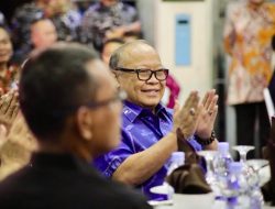 Ketua DPRD Sulteng Hadiri Gala Dinner HUT ke-80 TNI AL di Atas KRI Teluk Ende 517