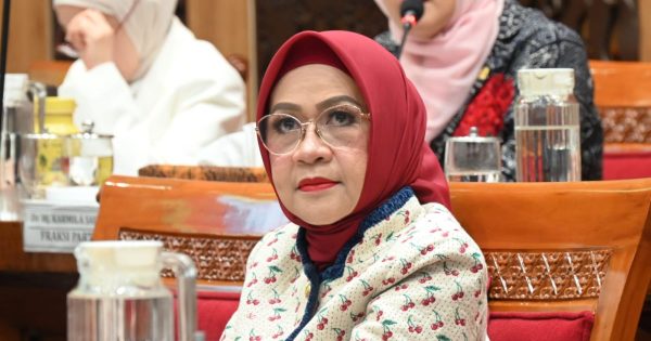 Nilam Sari Lawira