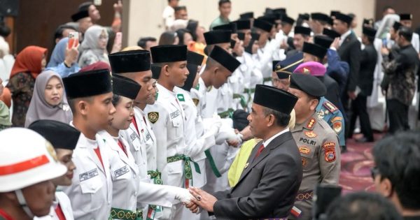 Gubernur Sulteng Anwar Hafid