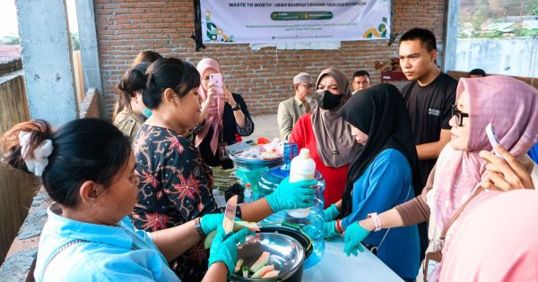 PT CPM latih ibu rumah tangga olah sampah jadi pupuk organik